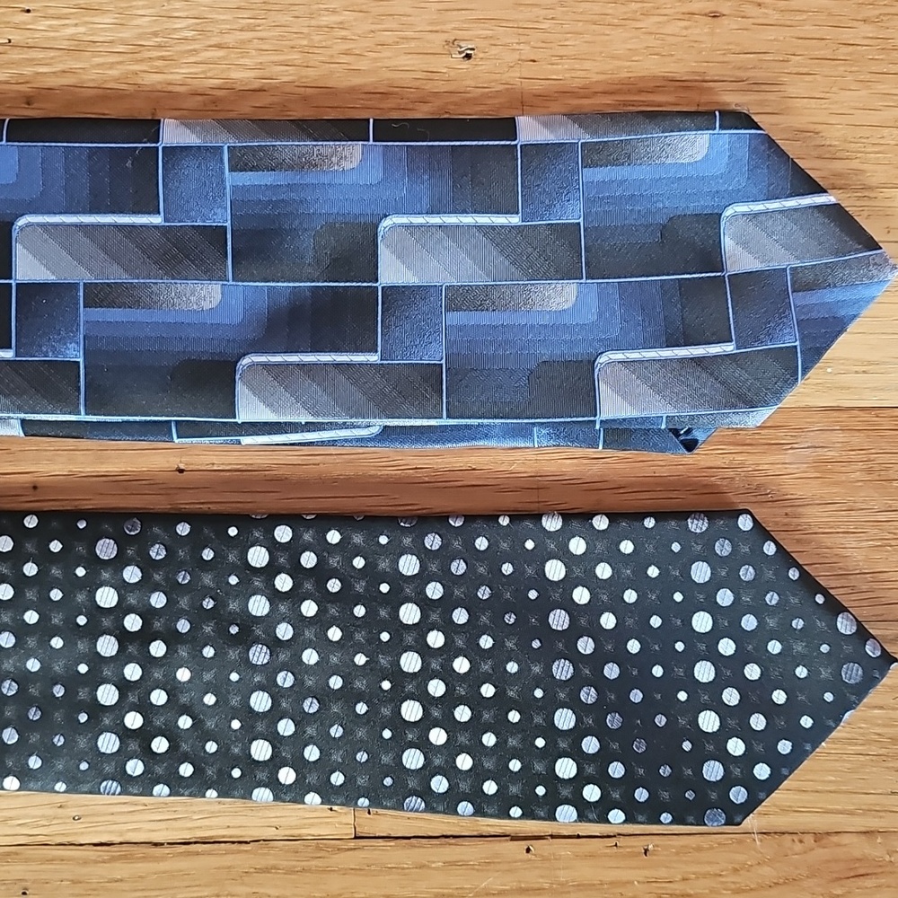 John Ashford Tie Bundle of 2 Neck Ties Blue Gray Geomtric & Black Gray PolkaDots